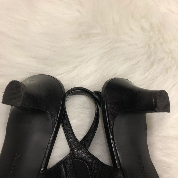 NATURALIZER BLACK ADJUSTABLE HEEL- used shoe - Picture 5 of 5